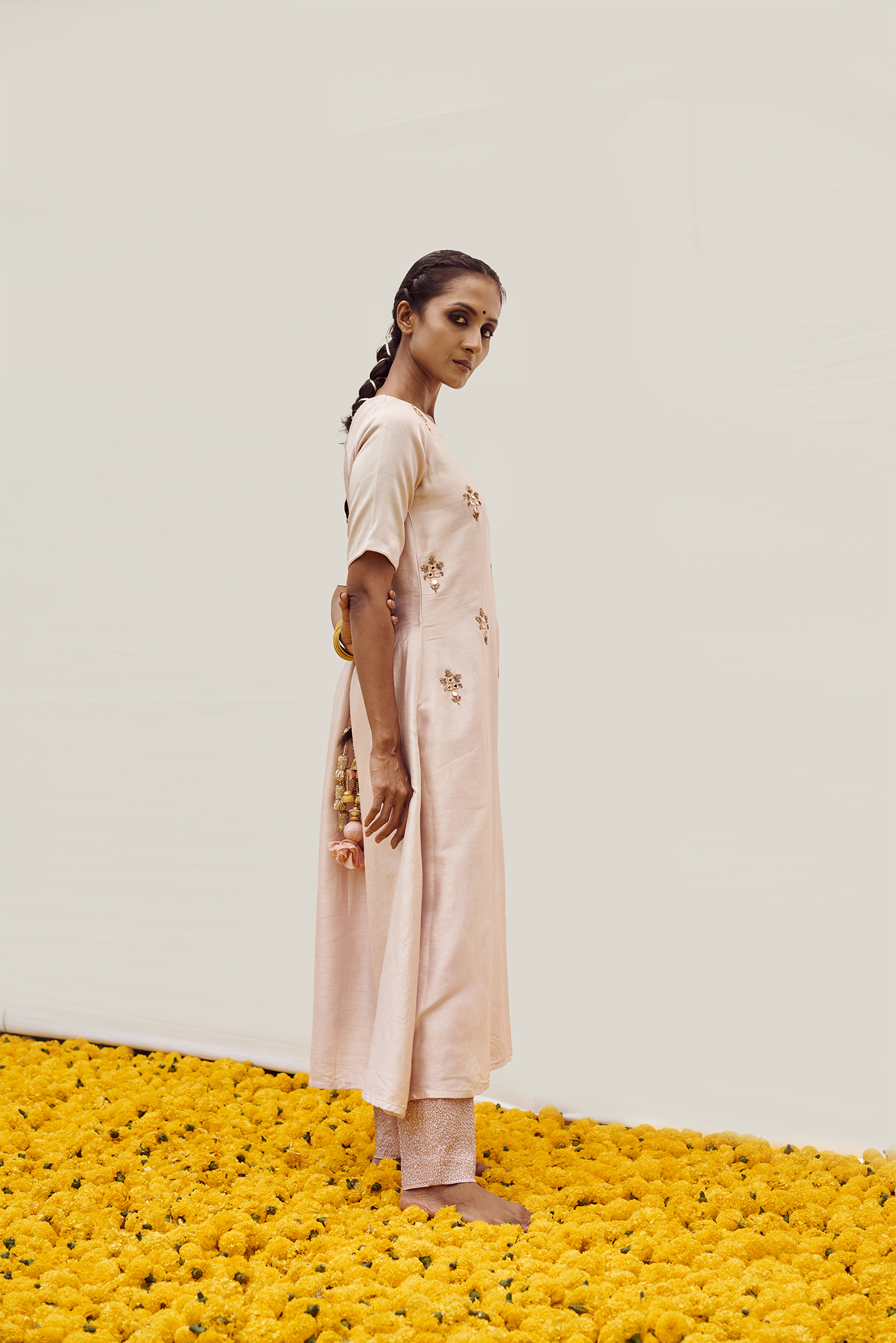 Dusky Pink Embroidered kurta set