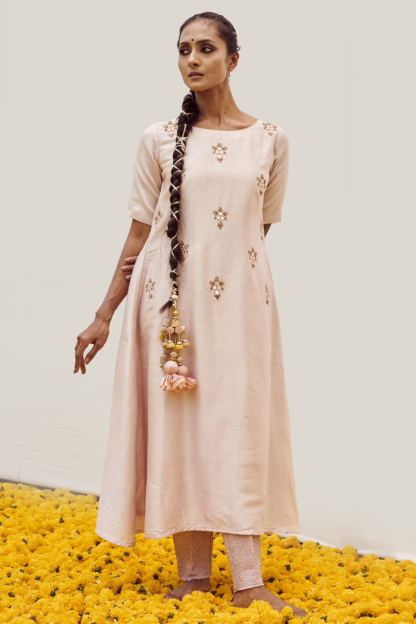 Dusky Pink Embroidered kurta set