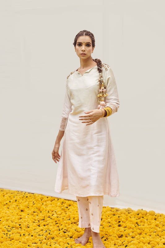 Mint Green to baby pink kurta set with Hand embellished on shoulder